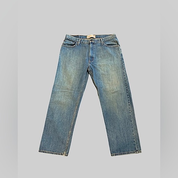 Levi Strauss & Co. Authentics Signature Men’s Blue Jeans 36x30 Straight Leg - Picture 2 of 5